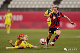 尽管他的年 尽管他的年